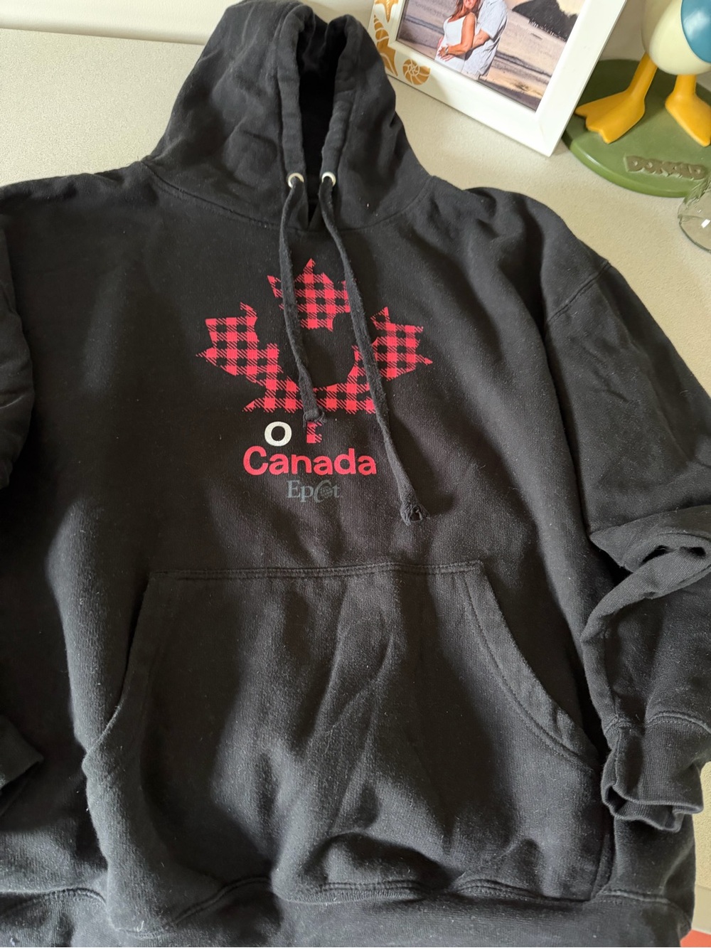 Disney O’Canada Black Hoodie with Red Plaid Maple Leaf Canada Epcot Graphic XL